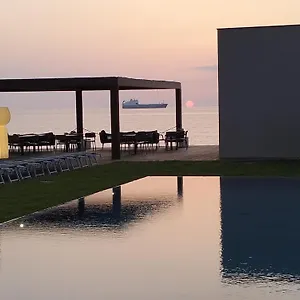Punta Tipa Hotel